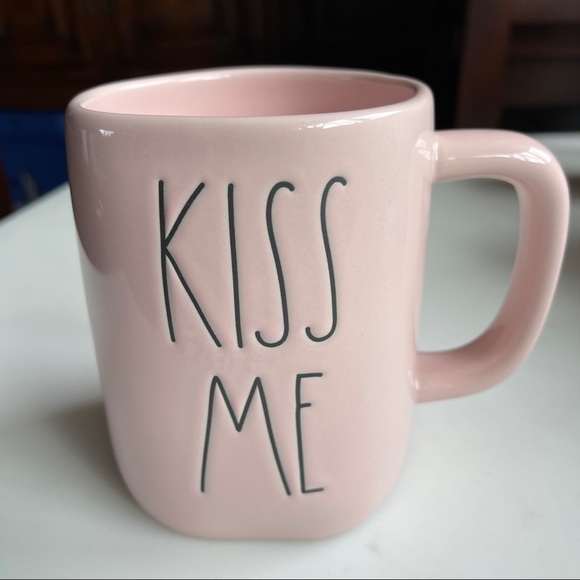 Rae Dunn Ceramic Pink Coffee Mug Kiss Me 16 Oz - Picture 6 of 10